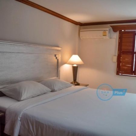 Le Tanjong House Hotel Patong Kültér fotó