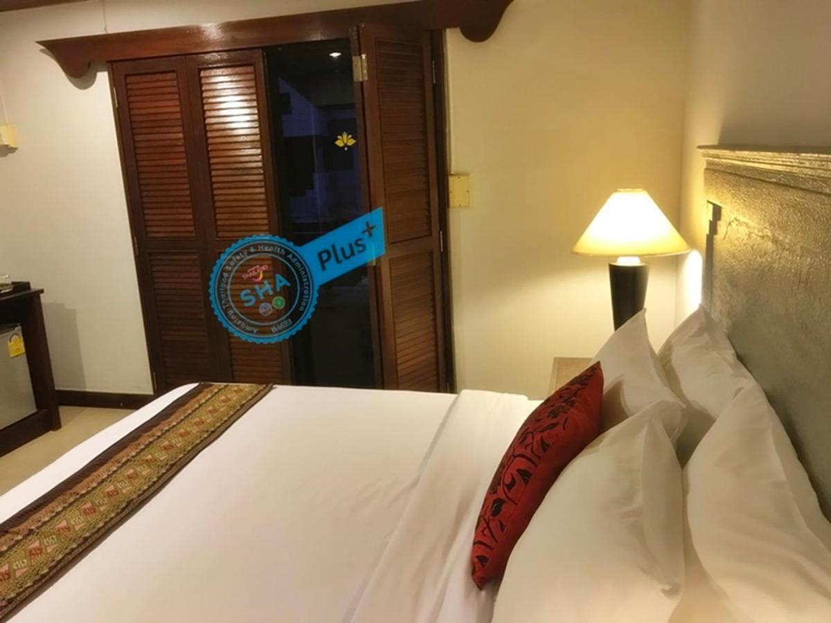 Le Tanjong House Hotel Patong Kültér fotó